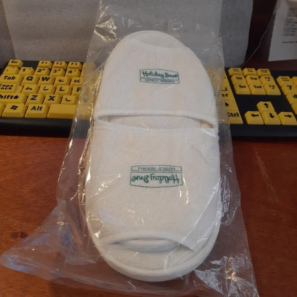 NEW Bag ! Holiday Inn Hotel Unisex Flip-flop House Slipper White One Size